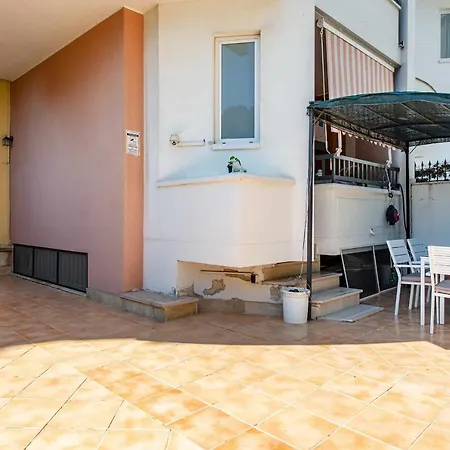 Apartment Locazione Turistica Fusillo Lorusso Con Parcheggio Privato In Loco *