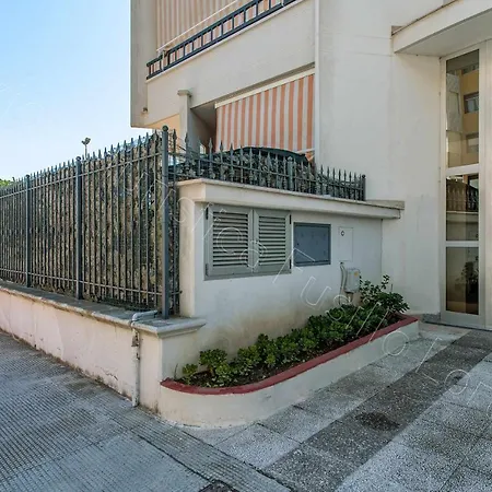 Apartment Locazione Turistica Fusillo Lorusso Con Parcheggio Privato In Loco